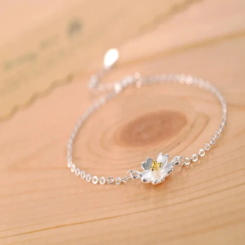 Stylish Flower 925 Sterling Silver Bracelet